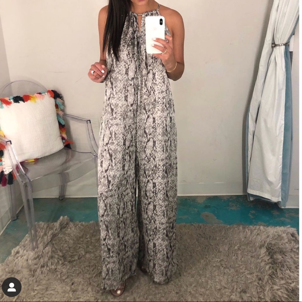 NWT Voge Boutique Snake Wide Leg Jumpsuit | Sz Sm